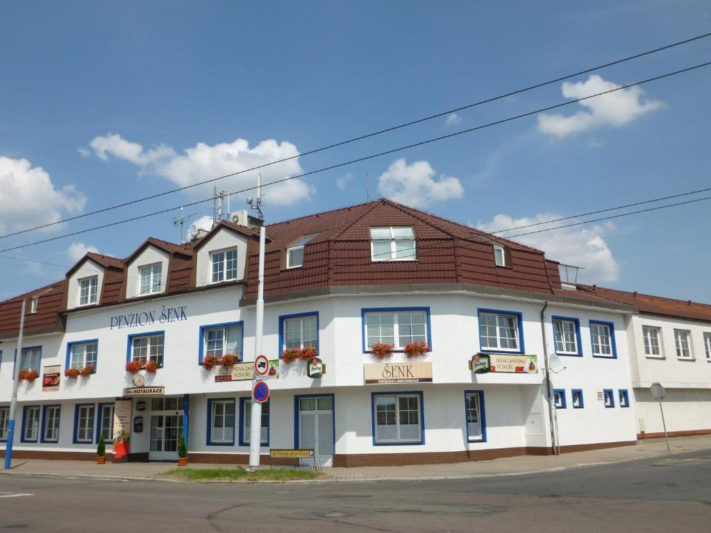 Penzion Senk Pardubice Extérieur photo