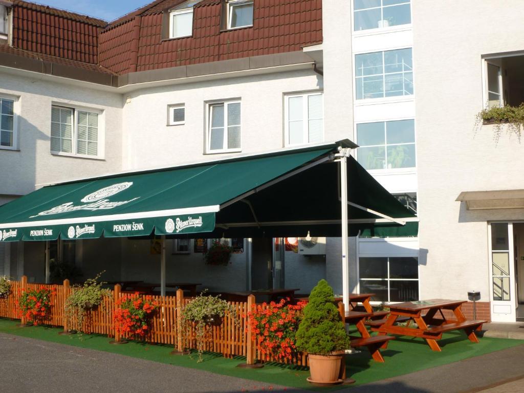 Penzion Senk Pardubice Extérieur photo