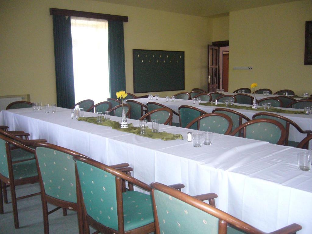 Penzion Senk Pardubice Extérieur photo