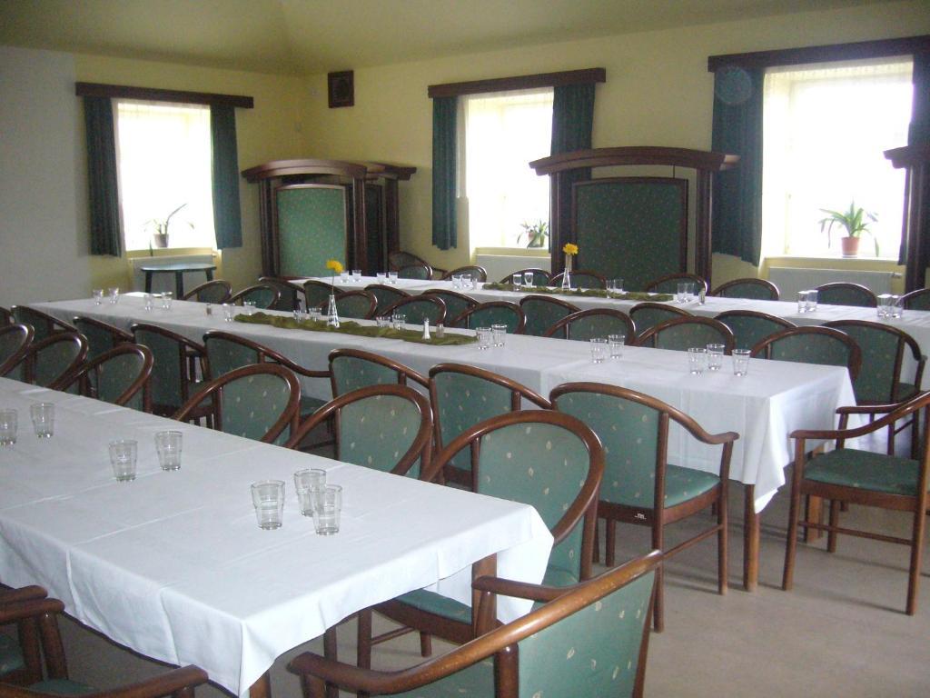 Penzion Senk Pardubice Extérieur photo