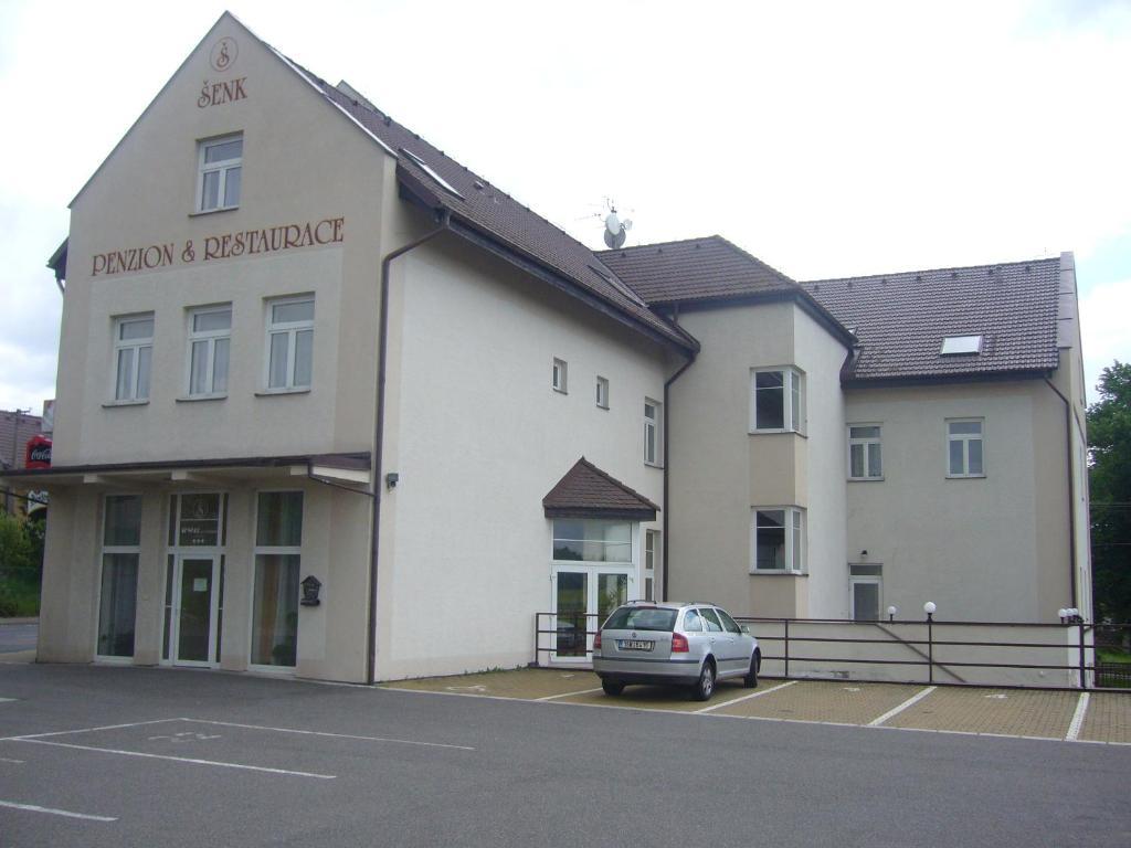 Penzion Senk Pardubice Extérieur photo